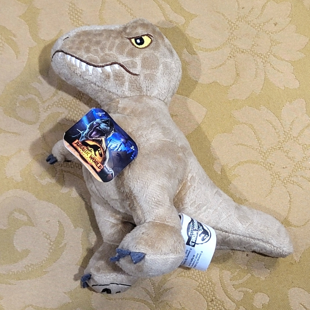 Jurassic World Dinosaur Plush Toy NWT